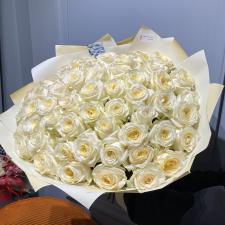 Букет из 51 белой розы 1926