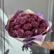 Букет из 25 фиолетовых роз 1929