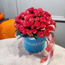 Кустовые розы в шляпной коробке s 2522
