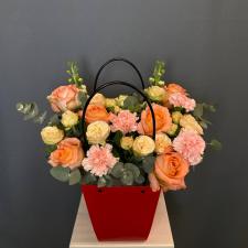 Цветы в сумке 2547