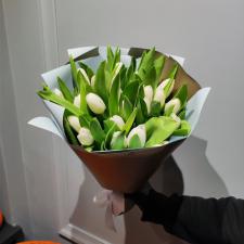 Букет 25 белых тюльпанов 2615