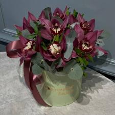 Розовые орхидеи в шляпной коробке S 2797