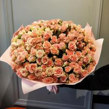 Букет из светло-розовых кустовых роз 517